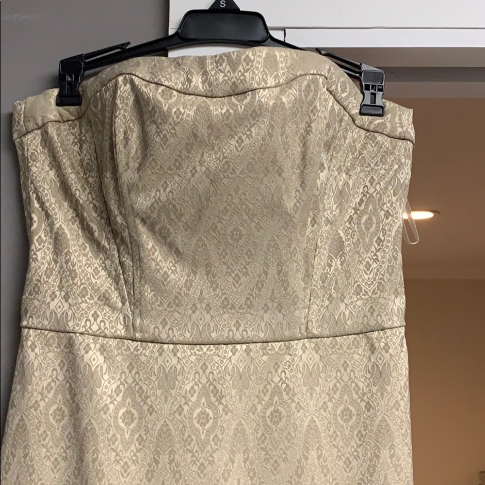 White House Black Market Strapless Dress